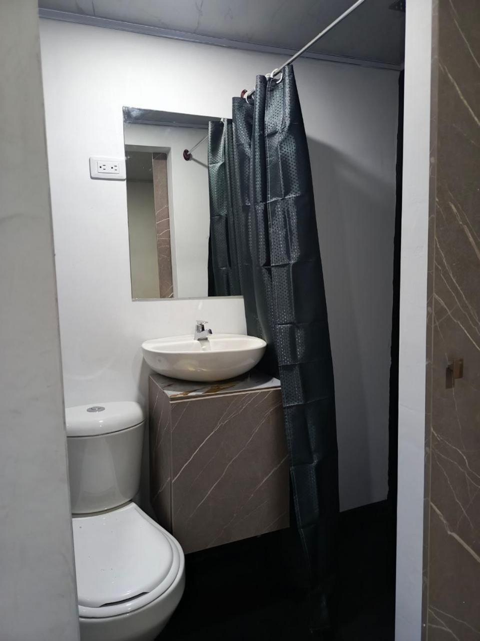 Habitación en casa particular Hab Cerca Al Cas Visa Bogotá